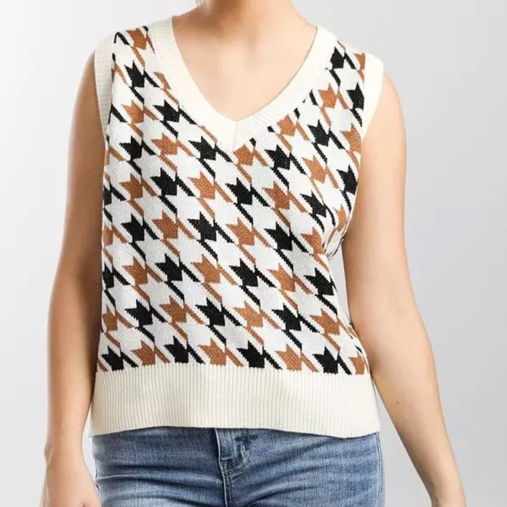 Timing Women's V-Neck Houndstooth Sweater Vest - White, Black, Brown